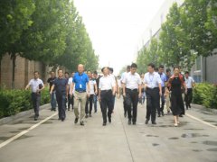 省两化融合深度行代表团走进william英国中文官网