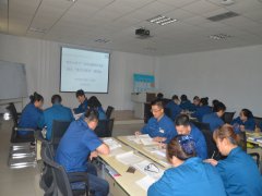 william英国中文官网主题团日  青年员工畅谈“责任与担当”