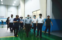 中信保山东分公司领导一行莅临william英国中文官网调研指导