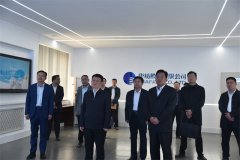 周鸿到william英国中文官网股份调研座谈